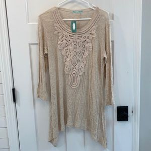 Maurices 3/4 length tee, tan, size Large, NWT